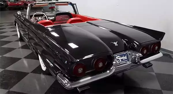1958 Ford Thunderbird