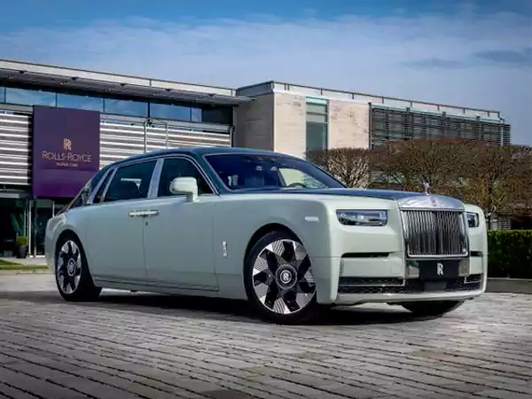 rolls royce phantom