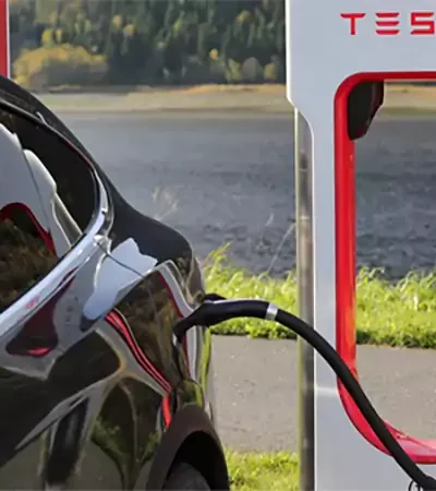 d-How long does it take to charge a tesla