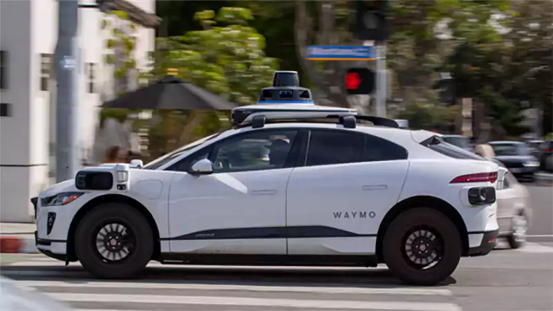 d-Waymo’s Robotaxis